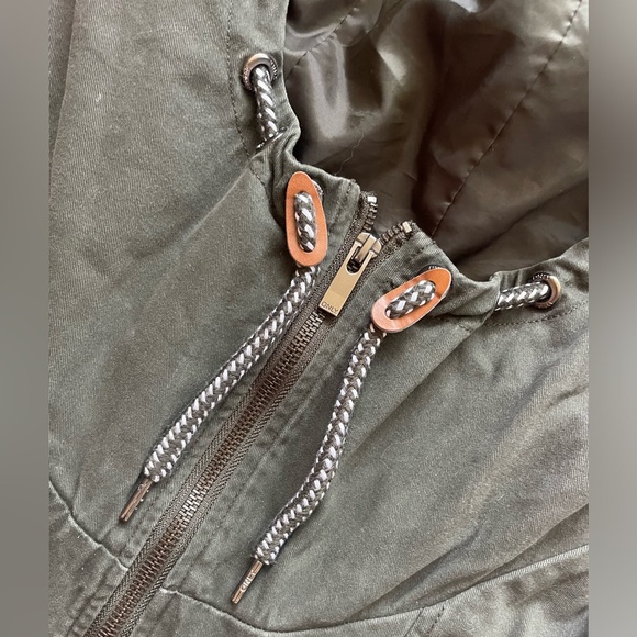 Only Fall / Spring Jacket - Picture 7 of 10